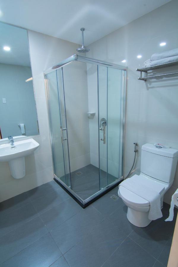 Mango Suites Cauayan Esterno foto